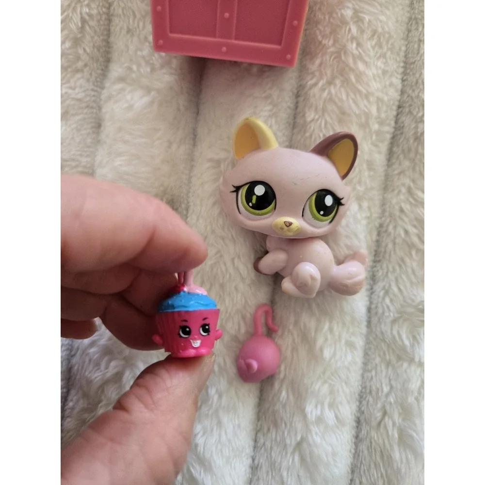 10 Pcs Littlest Pet Shop #1489 Pink Crouching Cat LPS Mouse Cupcake Chest Fish